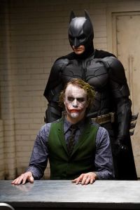 Batman filme-the-dark-knight-batman-the-joker