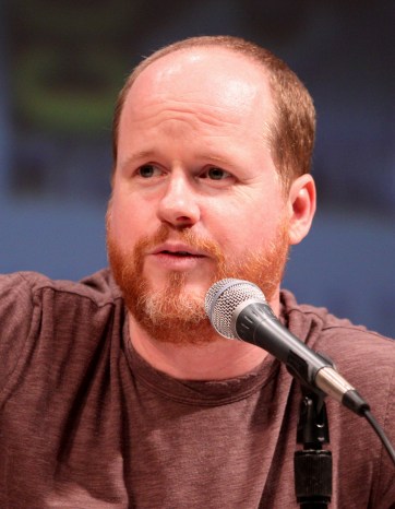 O diretor e roteirista Joss Whedon: irmãos em Os Vingadores 2?