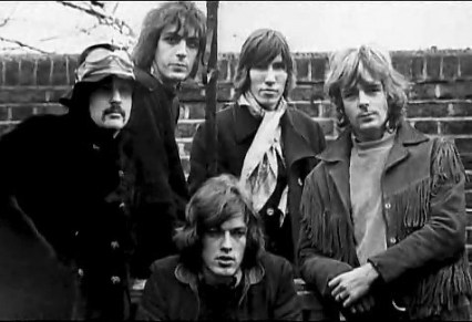 O Pink Floyd como um quinteto (com David Gilmour abaixo).