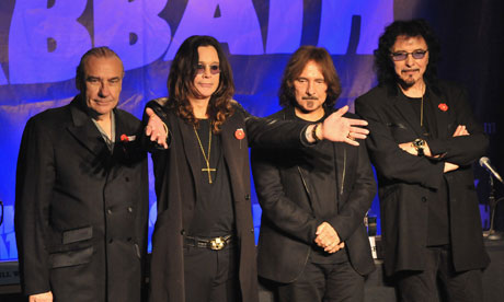 A banda reunida em 2011. 