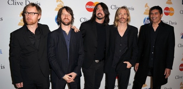 A formação atual do Foo Fighters: quatro shows no Brasil em 2015.