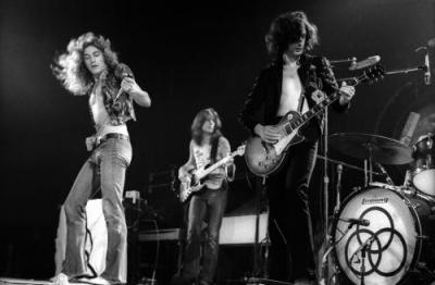 Led Zeppelin: material inédito no ano que vem.