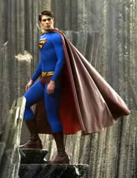 ... ao mesmo tempo de "Superman - O Retorno" e não conectados.