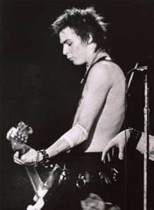 sid-vicious on bass
