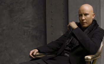 Smallville mergulha fundo na psiquê de Lex Luthor.