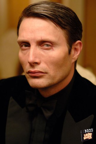 Mads Mikkelsen: também cotado para viver o mago.