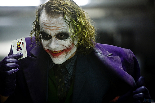 A já icônica versão de Heath Ledger para o Coringa.