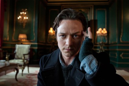 James McAvoy interpreta a versão jovem de Charles Xavier...