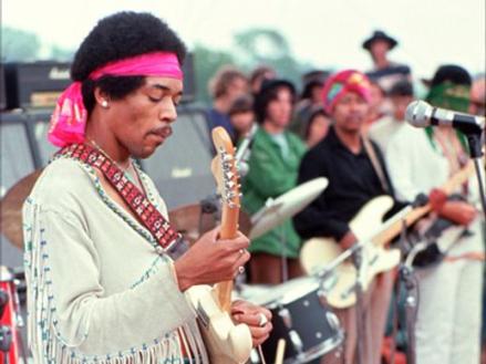 Hendrix ao vivo em Woodstock: álbuns "novos".