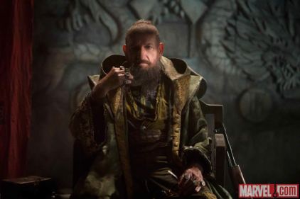 O premiado Ben Kingsley vive o Mandarim no filme.