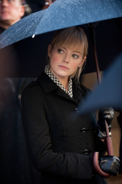 Gwen Stacy no funeral do primeiro filme.