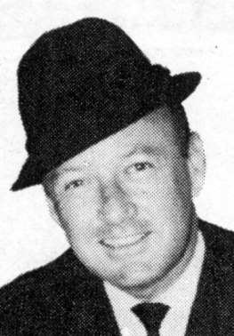 Stan Lee no estilo "jornalista da velha guarda", em 1965, cede espaÃ§o para...