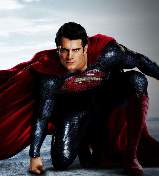 O Homem de Aço: arrasando nas prévias.