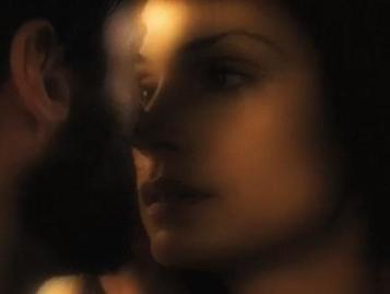 Logan e Jean Grey juntos: flashback?