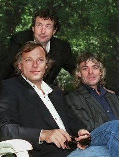 O Pink Floyd nos anos 1990: Giomour, Manson e Wright.