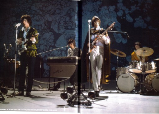 A profusão de cores do Pink Floyd ao vivo.