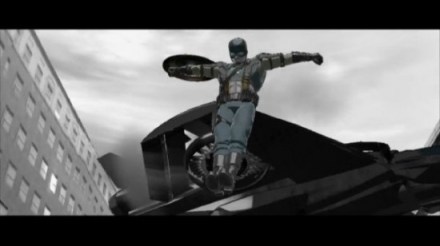 O Capitão em ação, com o velho uniforme.