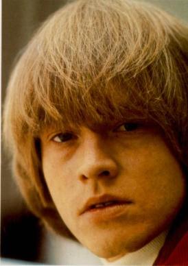 Brian Jones: primeira grande vítima das drogas no rock.