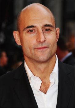 Mark Strong: outro forte candidato.