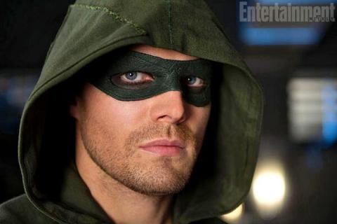 A máscara do Arqueiro Verde estreia em Arrow.