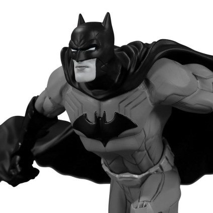 Estatua retrata o Batman de Jim Lee: inspiração para o filme?