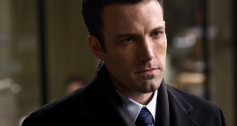 Ben Affleck é Bruce Wayne.