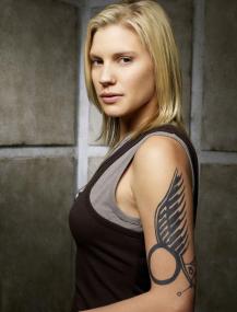 Katee Sackhoff: possível atriz.