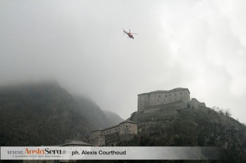 Helicóptero capta imagens para A Era de Ultron na Itália. 