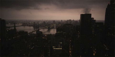 Panorama de Gotham com a Ponte de Tricorner ao fundo.