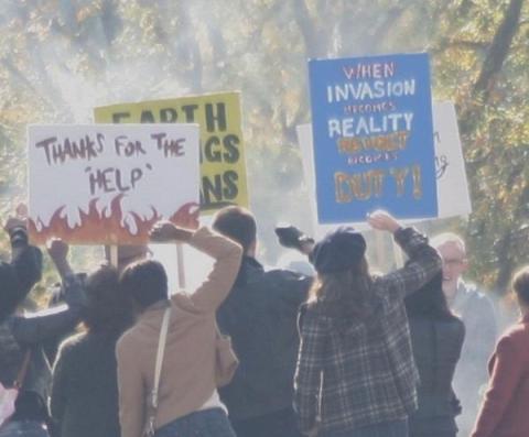 protestos contra o Superman: herói?