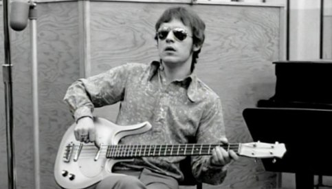 Jack Bruce e seu baixo: influência decisiva.