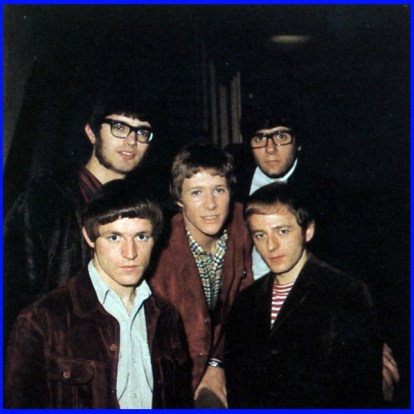 A banda Manfred Mann com Jack Bruce (esq.).