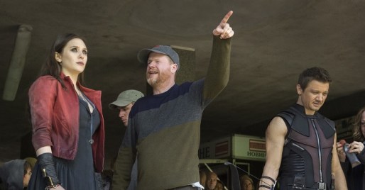 Joss Whedon (centro): fora de Vingadores ou volta só para o 4?
