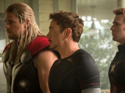 Thor, Stark e Rogers.