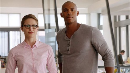 Kara Danvers e James Olsen.