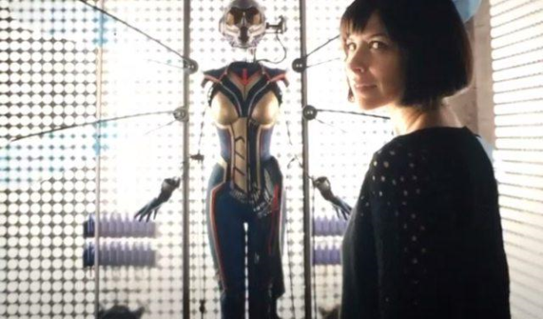 ant-man hope van dyne and the wasp suit