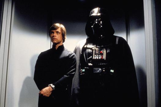 Luke feito prisioneiro por Vader.