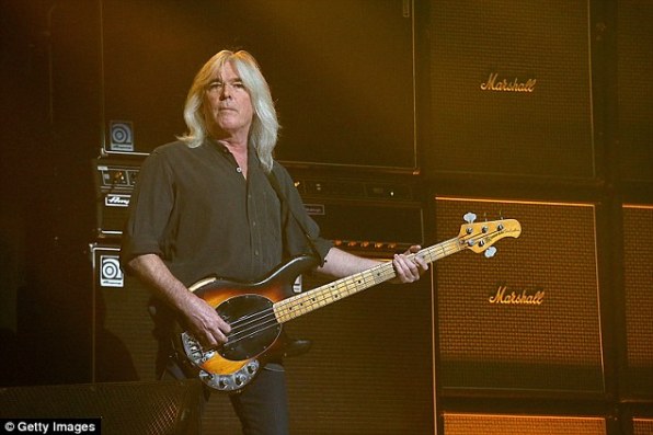 Cliff Williams também deixa o AC/DC.
