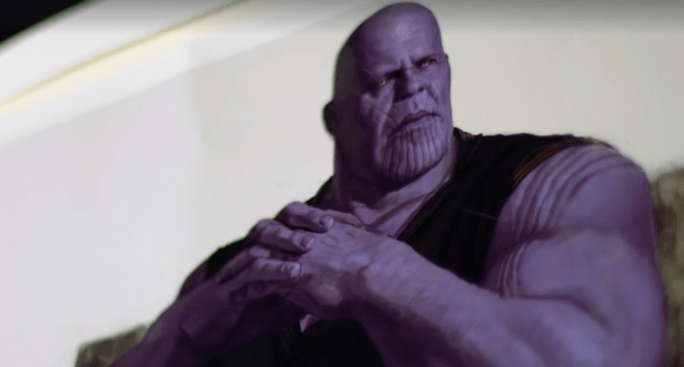 Thanos em roupas civis!