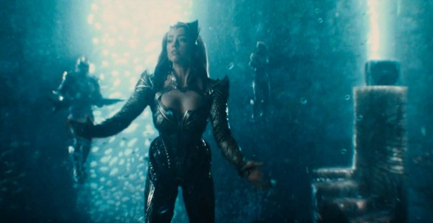 justice-league-trailer mera and the mother box