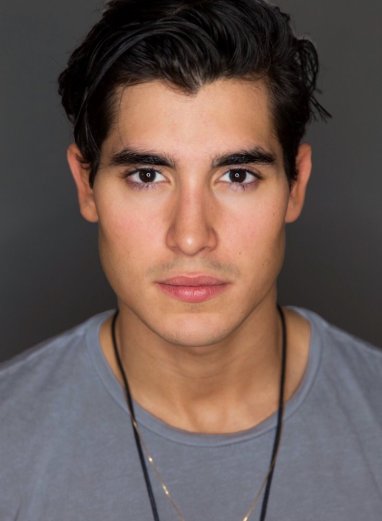 henry zaga