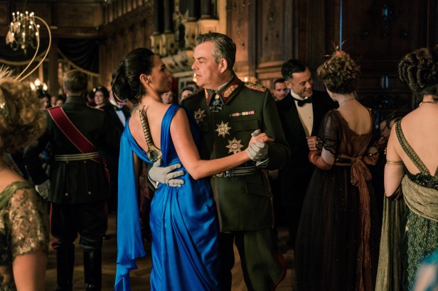 wonder woman movie diana and gen ludendorff dancing