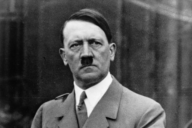 Adolf-Hitler-whrend-einer-Rede