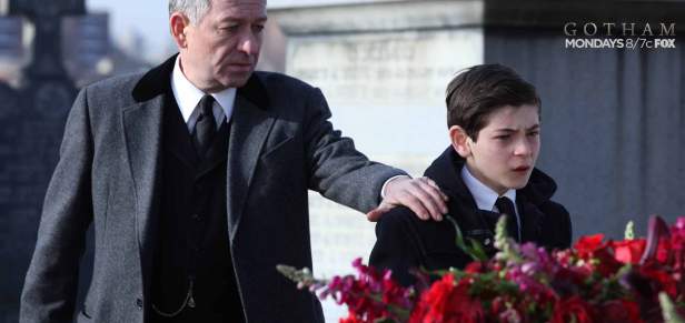 gotham alfred and bruce 1 season