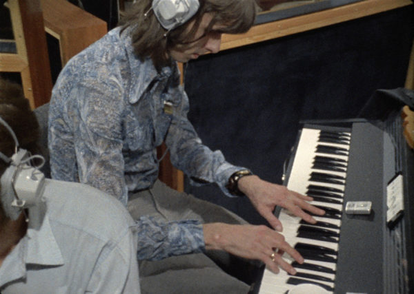 John Lennon Imagine nick hopkins on piano OML3-600x427