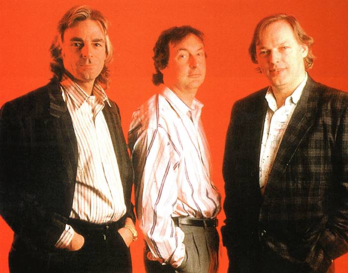 ミュージシャン 1987 Pink Floyd Promotional Baseball T Pink Floyd regravou teclados e bateria para mudar sonoridade de